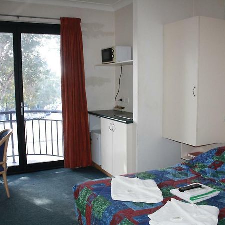 Linwood Lodge Motel ซิดนีย์ ภายนอก รูปภาพ