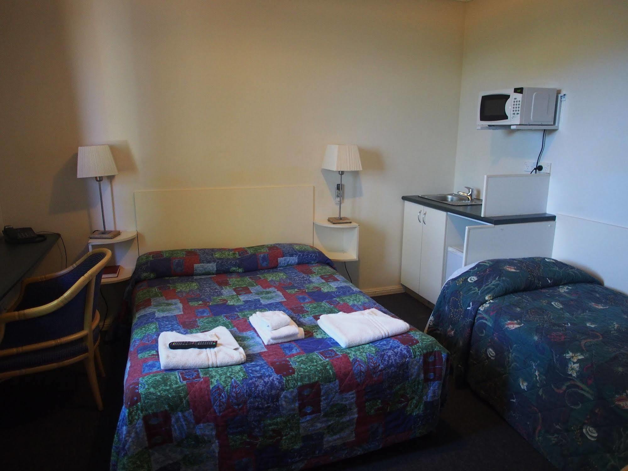 Linwood Lodge Motel ซิดนีย์ ภายนอก รูปภาพ