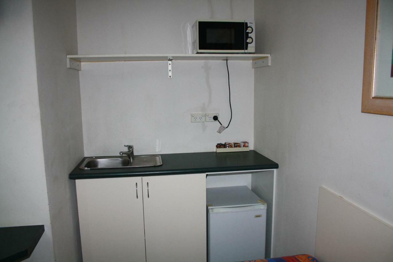 Linwood Lodge Motel ซิดนีย์ ภายนอก รูปภาพ